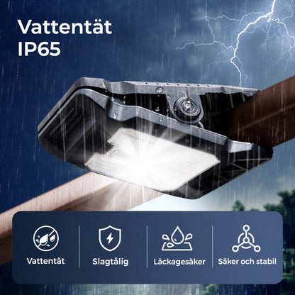 Solcellsdriven utomhuslampa med rörelsesensor och klämfäste