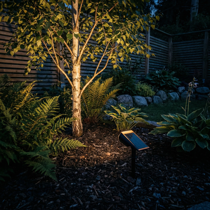 Terra – Solcellsdriven trädgårdslampa